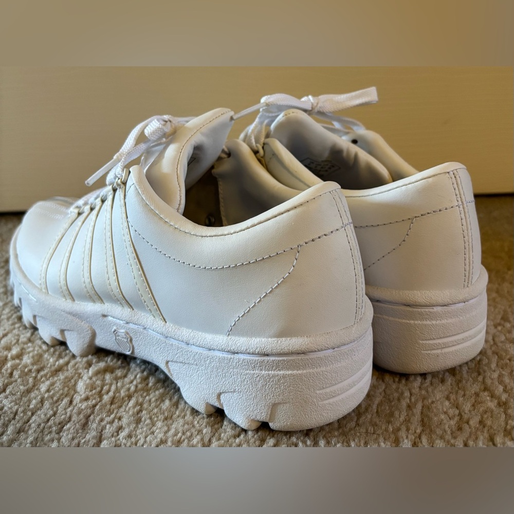 K-Swiss White Women's Sneakers - RARE FIND!!👀 - Picture 6 of 10